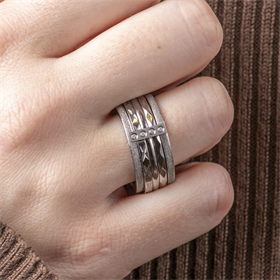 Image of Zusammengesetzt iXXXi ring Design - Silber