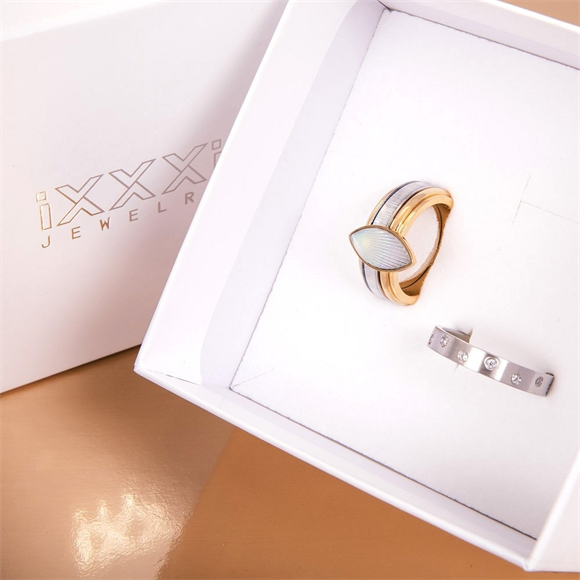 Product image 1 of Start ring Holographic  Gold + Gratis Füllringe